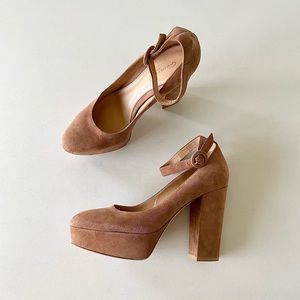 👠GIANVITO ROSSI Ankle Strap Platform Pumps 37.5